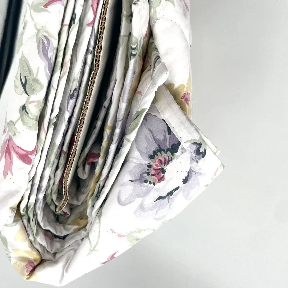 Cath Kidston Pembroke Rose Lavender Floral Queen Size QUILT  |   FABRIC: Cotton